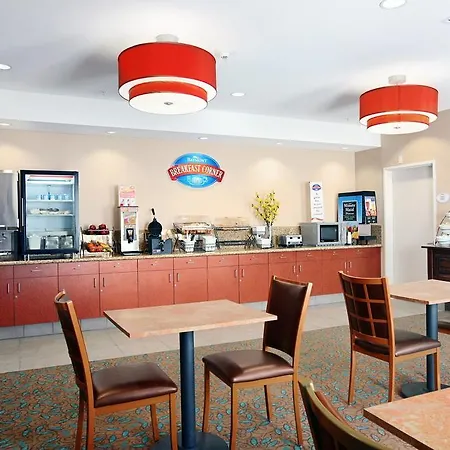 Baymont By Wyndham Denver International Airport 
